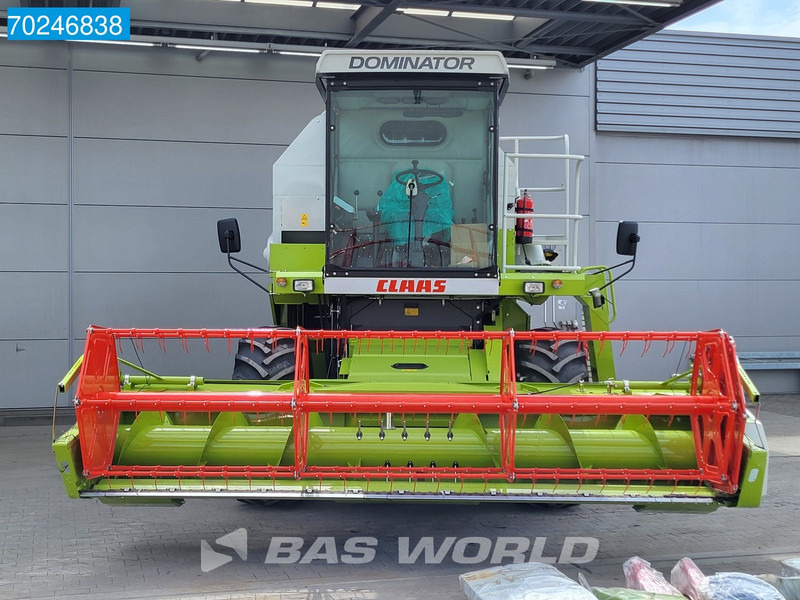Claas Dominator 130 Dominator 130 4X2 4Mtr HEADER - PERKINS TIER 3 - Máy gặt đập: hình 3 Claas Dominator 130 Dominator 130 4X2 4Mtr HEADER - PERKINS TIER 3 - Máy gặt đập: hình 3