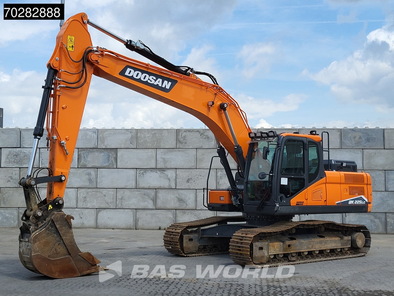 Doosan DX225 LC-7 4 BUCKETS - Máy xúc bánh xích: hình 2 Doosan DX225 LC-7 4 BUCKETS - Máy xúc bánh xích: hình 2