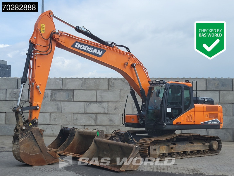 Doosan DX225 LC-7 4 BUCKETS - Máy xúc bánh xích: hình 1 Doosan DX225 LC-7 4 BUCKETS - Máy xúc bánh xích: hình 1