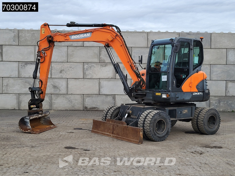 Doosan DX57 W-5 A/C - 3 Buckets - Máy xúc bánh lốp: hình 3 Doosan DX57 W-5 A/C - 3 Buckets - Máy xúc bánh lốp: hình 3
