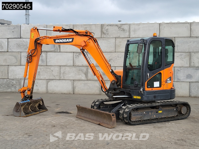 Doosan DX62R-3 3 BUCKETS - A/C - Máy xúc mini: hình 2 Doosan DX62R-3 3 BUCKETS - A/C - Máy xúc mini: hình 2