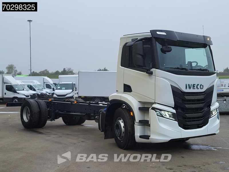 Iveco S-Way 340 4X2 NEW! Chassis Automatic LED Navi ACC Euro 6 - Xe tải khung gầm: hình 3 Iveco S-Way 340 4X2 NEW! Chassis Automatic LED Navi ACC Euro 6 - Xe tải khung gầm: hình 3