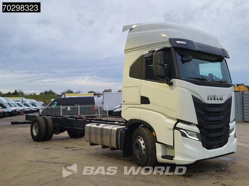 Iveco S-Way 420 4X2 NEW! Chassis, Automatic Standklima 2xTanks Euro 6 - Xe tải khung gầm: hình 3 Iveco S-Way 420 4X2 NEW! Chassis, Automatic Standklima 2xTanks Euro 6 - Xe tải khung gầm: hình 3