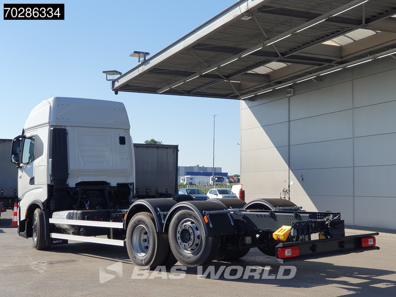 Iveco S-Way 490 6X2 NEW chassis! Retarder Standklima Lift+lenkasche PTO preparation LED Navi ACC Euro 6 - Xe tải khung gầm: hình 2 Iveco S-Way 490 6X2 NEW chassis! Retarder Standklima Lift+lenkasche PTO preparation LED Navi ACC Euro 6 - Xe tải khung gầm: hình 2