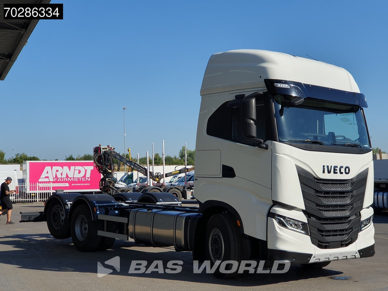 Iveco S-Way 490 6X2 NEW chassis! Retarder Standklima Lift+lenkasche PTO preparation LED Navi ACC Euro 6 - Xe tải khung gầm: hình 3 Iveco S-Way 490 6X2 NEW chassis! Retarder Standklima Lift+lenkasche PTO preparation LED Navi ACC Euro 6 - Xe tải khung gầm: hình 3