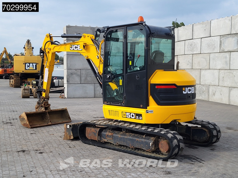 JCB 50Z-2 3 BUCKETS - Máy xúc mini: hình 5 JCB 50Z-2 3 BUCKETS - Máy xúc mini: hình 5