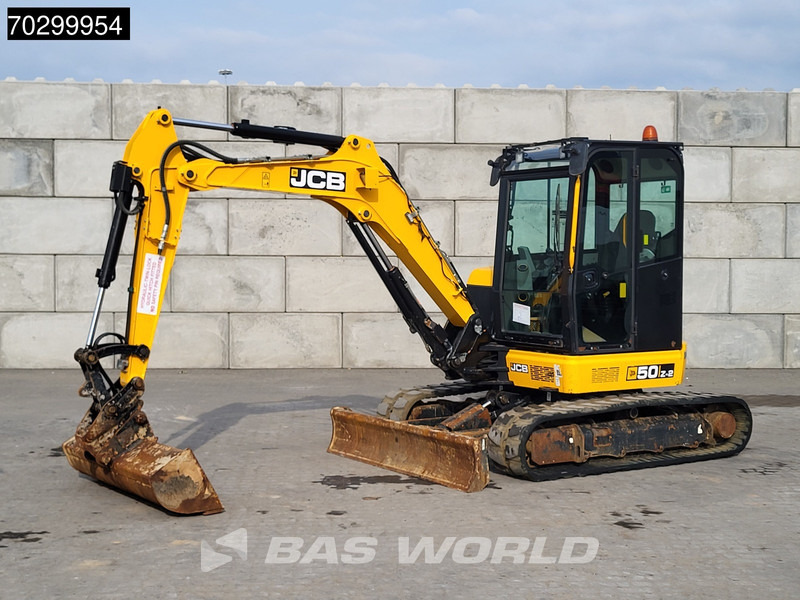 JCB 50Z-2 3 BUCKETS - Máy xúc mini: hình 2 JCB 50Z-2 3 BUCKETS - Máy xúc mini: hình 2