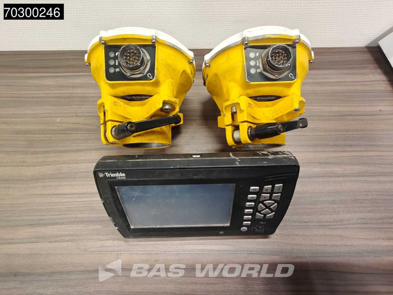 Komatsu PC210 LC-10 - Máy xúc bánh xích: hình 2 Komatsu PC210 LC-10 - Máy xúc bánh xích: hình 2