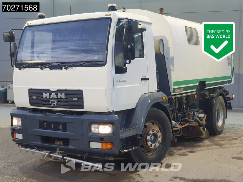 MAN LE 15.250 4X2 Eurovoirie Sweeper Manual Steelsuspension Euro 3 - Xe quét đường: hình 1 MAN LE 15.250 4X2 Eurovoirie Sweeper Manual Steelsuspension Euro 3 - Xe quét đường: hình 1