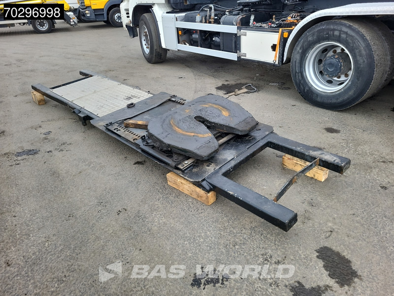 MAN TGS 33.440 6X4 25Ton AJK NHS25-5930 hooklift with 5th wheel Wechselsystem Manual Big-Axle Euro 5 - Xe tải nâng móc: hình 5 MAN TGS 33.440 6X4 25Ton AJK NHS25-5930 hooklift with 5th wheel Wechselsystem Manual Big-Axle Euro 5 - Xe tải nâng móc: hình 5