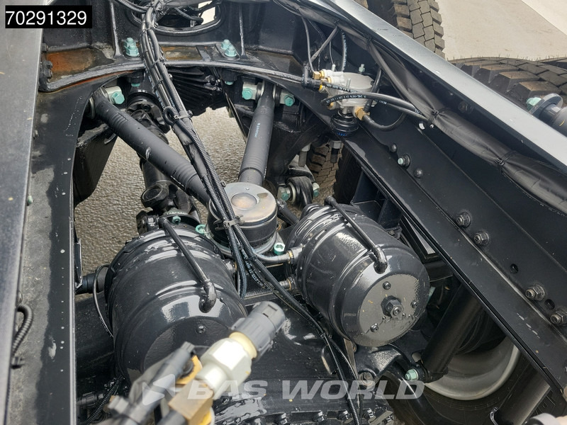 MAN TGS 40.400 6X4 NEW 6x4 chassis PTO Preparation Steelsuspension Big-Axle Automatic Euro 2 - Xe tải khung gầm: hình 5 MAN TGS 40.400 6X4 NEW 6x4 chassis PTO Preparation Steelsuspension Big-Axle Automatic Euro 2 - Xe tải khung gầm: hình 5