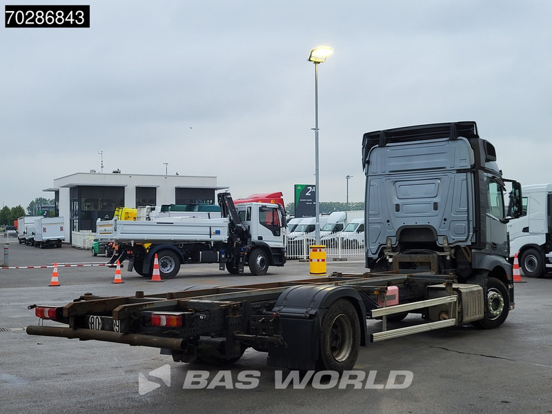Mercedes-Benz Actros 1843 4X2 BDF 2xTanks Automatic Euro 6 - Xe chở container/ Xe tải hoán đổi thân: hình 5 Mercedes-Benz Actros 1843 4X2 BDF 2xTanks Automatic Euro 6 - Xe chở container/ Xe tải hoán đổi thân: hình 5