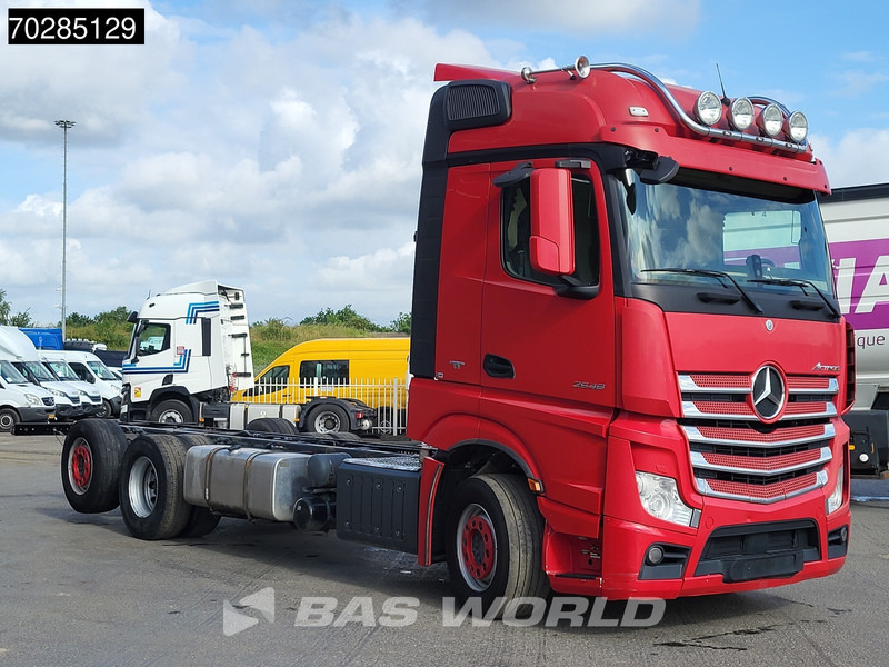 Mercedes-Benz Actros 2548 Actros 6X2 BigSpace Retarder PTO Liftachse Xenon ACC Navi Euro 6 - Xe tải khung gầm: hình 3 Mercedes-Benz Actros 2548 Actros 6X2 BigSpace Retarder PTO Liftachse Xenon ACC Navi Euro 6 - Xe tải khung gầm: hình 3