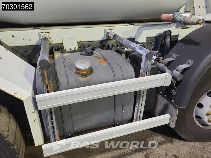 Xe trộn bê tông Mercedes-Benz Axor 3240 8X4 9m3 Liebherr mixer Steel suspension Manual Euro 5: hình 20 Xe trộn bê tông Mercedes-Benz Axor 3240 8X4 9m3 Liebherr mixer Steel suspension Manual Euro 5: hình 20