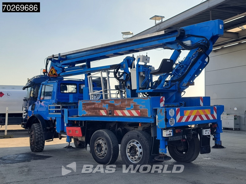 Mercedes-Benz Unimog 6X6 Unimog Engin EGI TP 226 hubarbeitsbühne Manual Euro 2 - Xe cẩu tự hành: hình 2 Mercedes-Benz Unimog 6X6 Unimog Engin EGI TP 226 hubarbeitsbühne Manual Euro 2 - Xe cẩu tự hành: hình 2