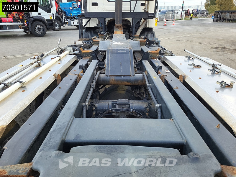 Scania P400 6X2 20 tons HIAB containersystem Retarder Automatic Lift+steering Euro 5 - Xe tải nâng móc: hình 5 Scania P400 6X2 20 tons HIAB containersystem Retarder Automatic Lift+steering Euro 5 - Xe tải nâng móc: hình 5