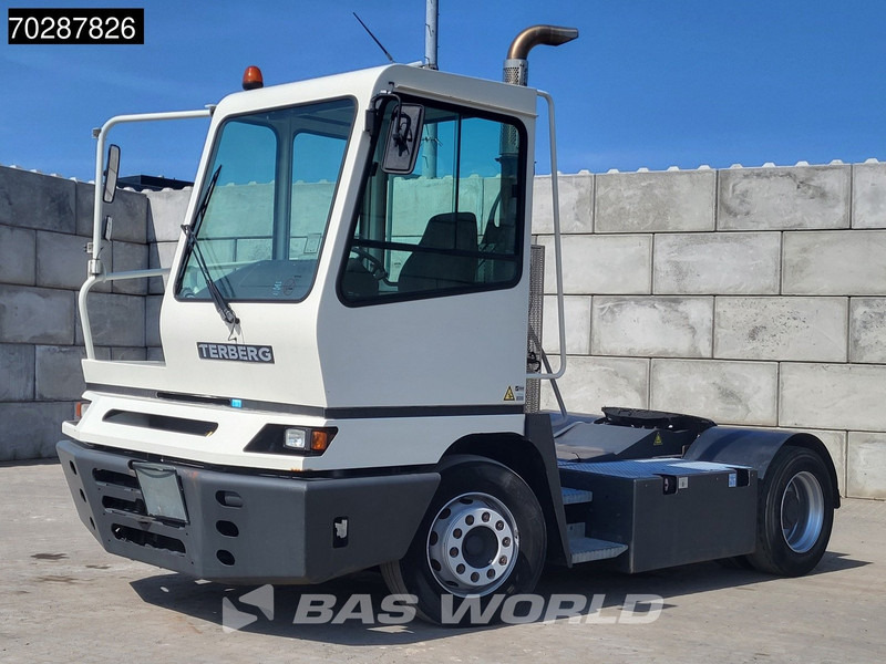 Terberg YT 182 4X2 NL-Truck Big-Axle Hebesattel Drumbrakes - Máy cày trạm: hình 2 Terberg YT 182 4X2 NL-Truck Big-Axle Hebesattel Drumbrakes - Máy cày trạm: hình 2