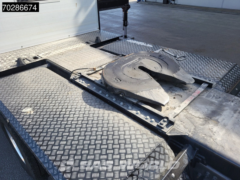 Volvo FH16 650 FH16 8X2 HMF 7020K-RCS Crane + Fly-Jib Lift+Steering-Axle Navi LED ACC Euro 6 - Xe tải thùng lửng/ Phẳng, Xe cẩu tự hành: hình 3 Volvo FH16 650 FH16 8X2 HMF 7020K-RCS Crane + Fly-Jib Lift+Steering-Axle Navi LED ACC Euro 6 - Xe tải thùng lửng/ Phẳng, Xe cẩu tự hành: hình 3