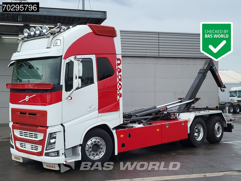 Volvo FH16 750 FH16 6X2 HIAB Multilift XR21S61 Hooklift Lift+steering Axle Automatic Euro 6 - Xe tải nâng móc: hình 1 Volvo FH16 750 FH16 6X2 HIAB Multilift XR21S61 Hooklift Lift+steering Axle Automatic Euro 6 - Xe tải nâng móc: hình 1