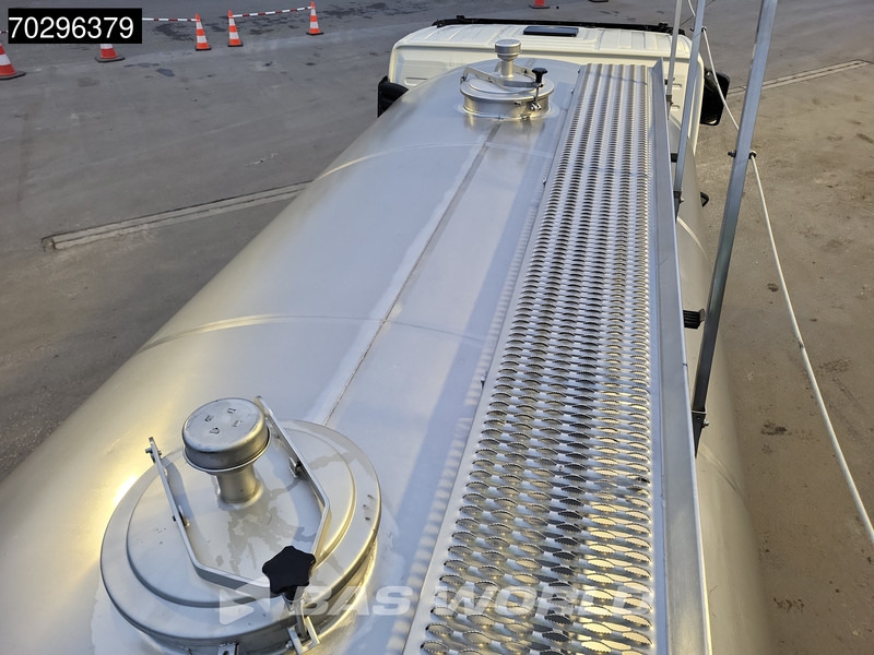 Volvo FM 330 4X2 11.500ltr Silo 2 compartments Stainless steel Automatic Xenon Navi Euro 5 - Xe bồn: hình 5 Volvo FM 330 4X2 11.500ltr Silo 2 compartments Stainless steel Automatic Xenon Navi Euro 5 - Xe bồn: hình 5