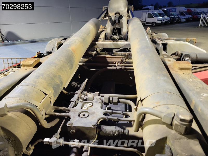 Volvo FM 370 6X2 21t Hooklift Lift Axle Automatic Euro 5 - Xe tải nâng móc: hình 5 Volvo FM 370 6X2 21t Hooklift Lift Axle Automatic Euro 5 - Xe tải nâng móc: hình 5