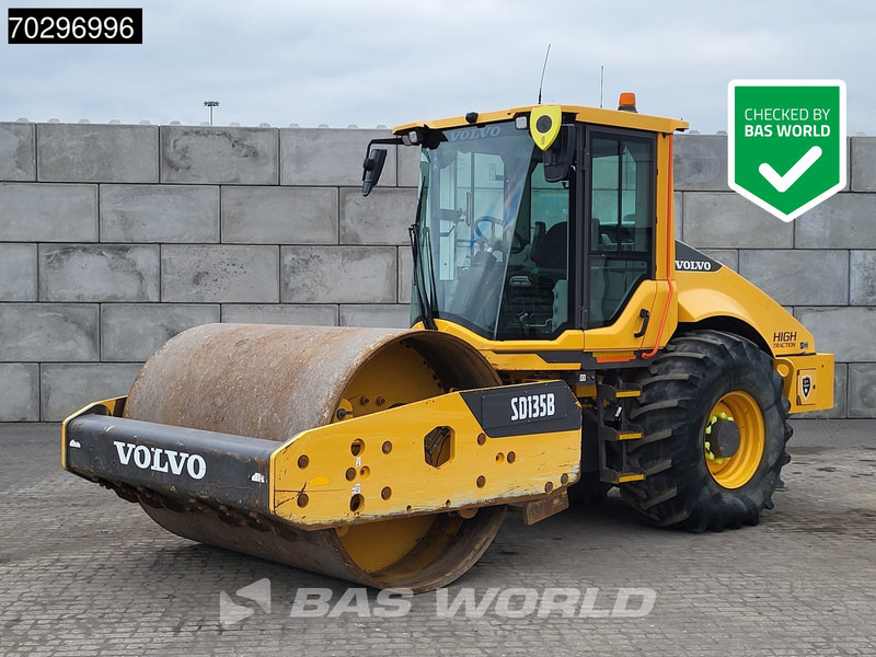 Volvo SD135 B A/C - Máy lăn: hình 1 Volvo SD135 B A/C - Máy lăn: hình 1