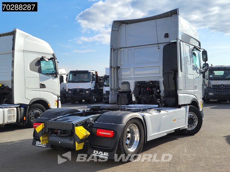 DAF XF 530 4X2 SSC ADR Standklima ACC 2x Tanks Navi Euro 6 - Xe đầu kéo: hình 5 DAF XF 530 4X2 SSC ADR Standklima ACC 2x Tanks Navi Euro 6 - Xe đầu kéo: hình 5