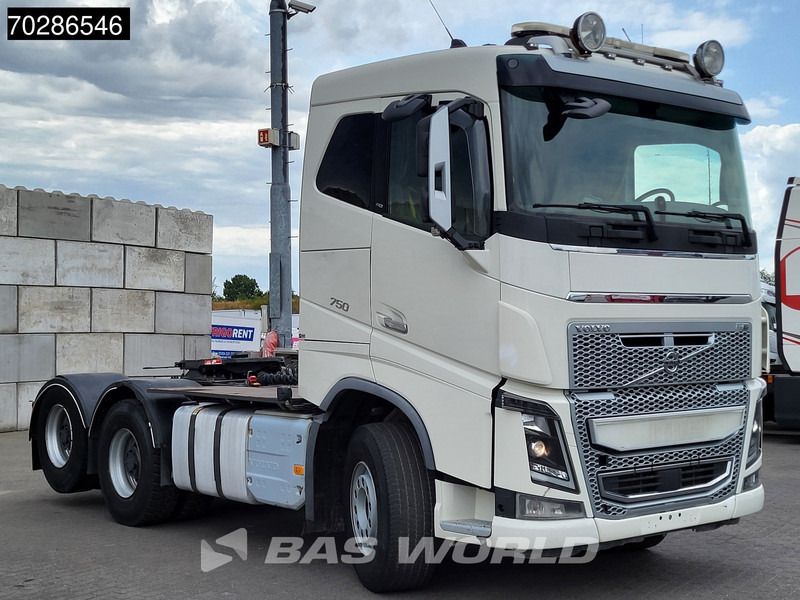 Volvo FH16 750 FH16 6X4 Retarder Big-Axle Xenon Liftaxle Euro 6 - Xe đầu kéo: hình 3 Volvo FH16 750 FH16 6X4 Retarder Big-Axle Xenon Liftaxle Euro 6 - Xe đầu kéo: hình 3