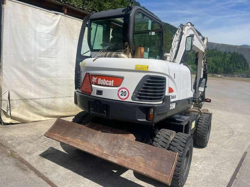Bobcat E55W - Máy xúc bánh lốp: hình 2 Bobcat E55W - Máy xúc bánh lốp: hình 2