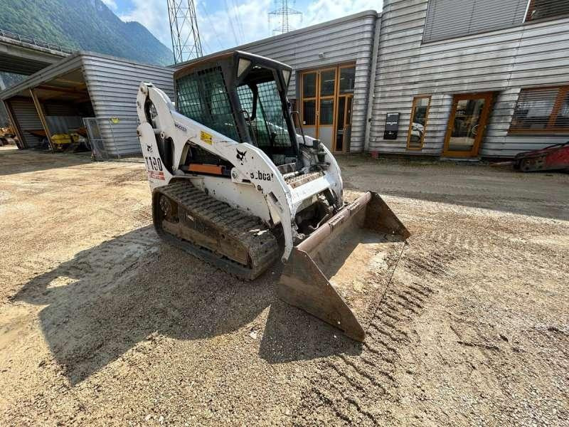 Bobcat T190 - Máy xúc lật mini bánh xích: hình 3 Bobcat T190 - Máy xúc lật mini bánh xích: hình 3