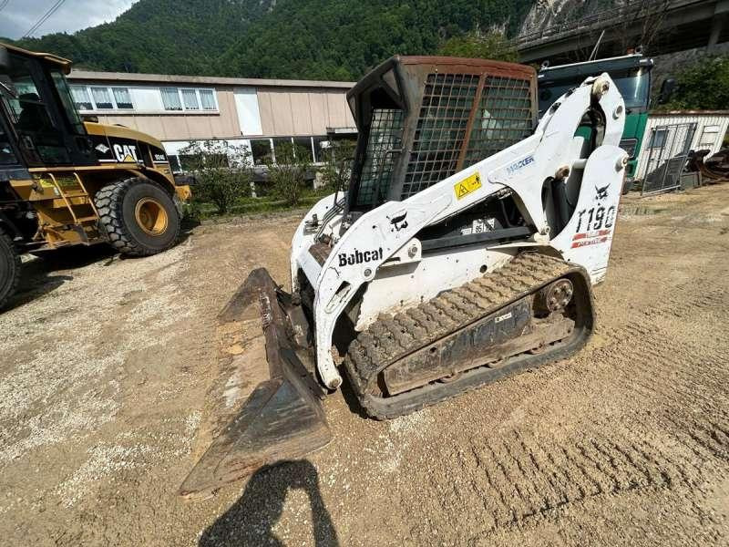 Bobcat T190 - Máy xúc lật đa năng: hình 2 Bobcat T190 - Máy xúc lật đa năng: hình 2