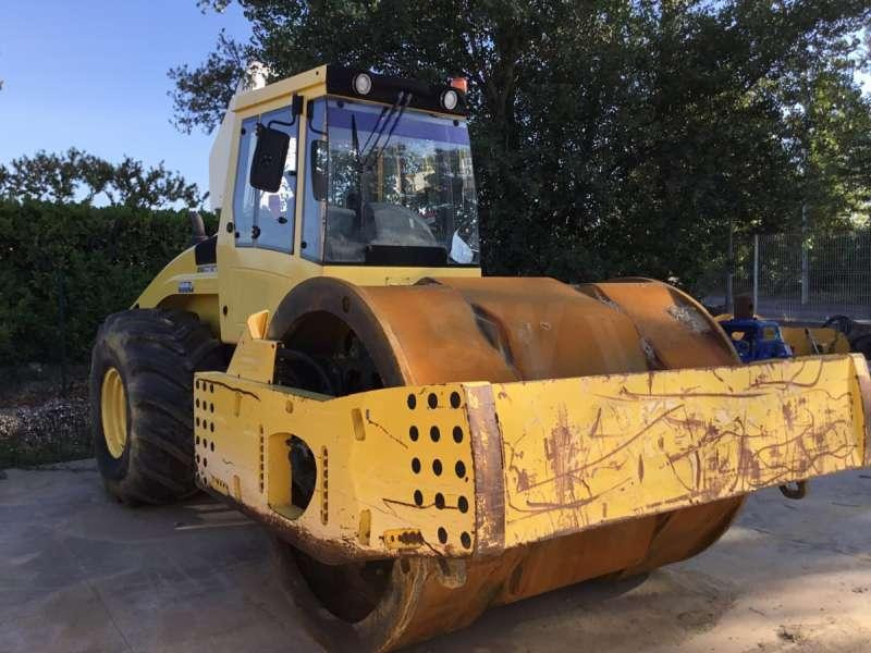 Bomag BW 226 DI-4 BVC - Xe lu kết hợp: hình 4 Bomag BW 226 DI-4 BVC - Xe lu kết hợp: hình 4