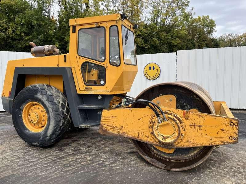 Bomag BW213D - Xe lu kết hợp: hình 1 Bomag BW213D - Xe lu kết hợp: hình 1