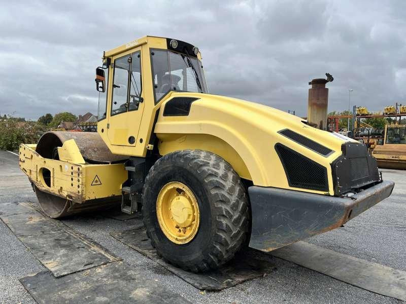 Bomag BW219DH4 - Xe lu kết hợp: hình 5 Bomag BW219DH4 - Xe lu kết hợp: hình 5