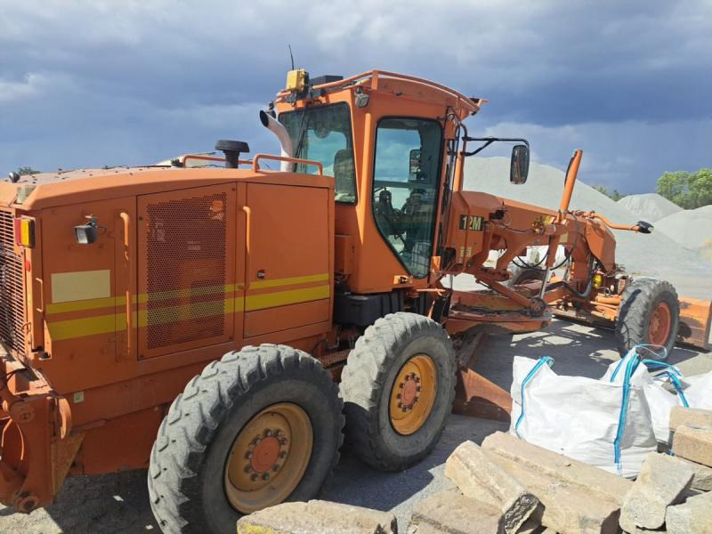 Caterpillar 12M - Máy san: hình 4 Caterpillar 12M - Máy san: hình 4