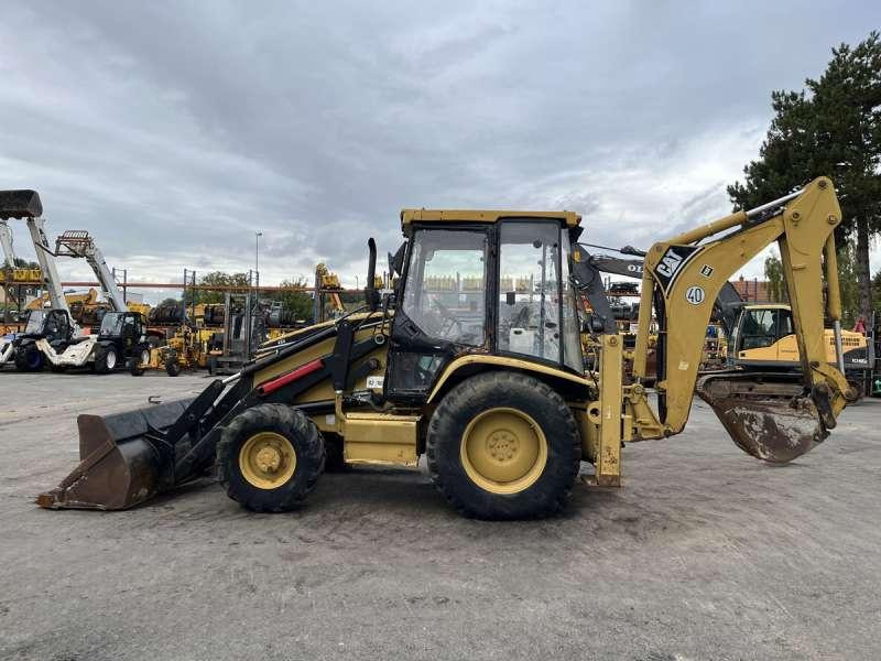 Caterpillar 428C - Máy xúc trước múc sau: hình 4 Caterpillar 428C - Máy xúc trước múc sau: hình 4