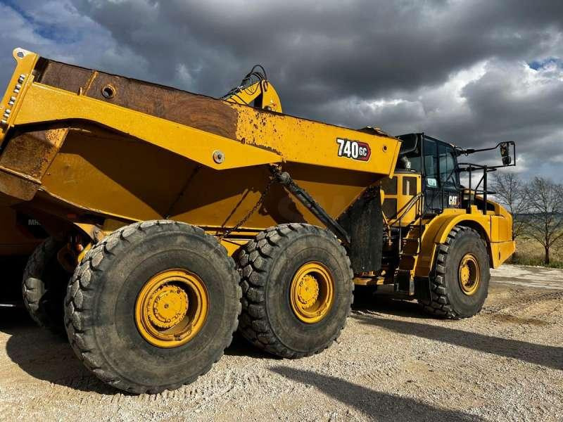 Caterpillar 740GC - Xe ben đổ có khớp nối: hình 2 Caterpillar 740GC - Xe ben đổ có khớp nối: hình 2