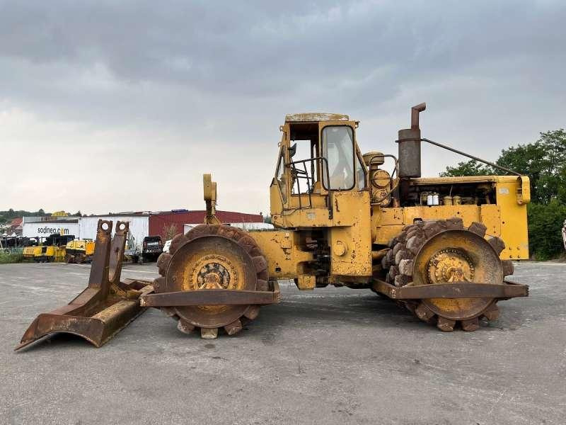 Caterpillar 825 + porte engins - Máy đầm: hình 4 Caterpillar 825 + porte engins - Máy đầm: hình 4