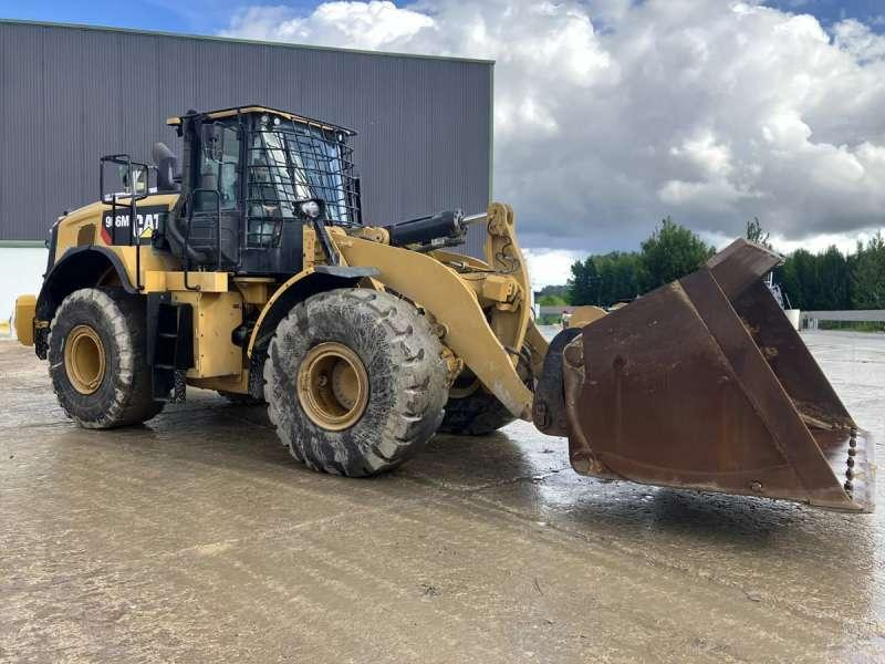 Caterpillar 966M - Máy xúc lật bánh lốp: hình 2 Caterpillar 966M - Máy xúc lật bánh lốp: hình 2