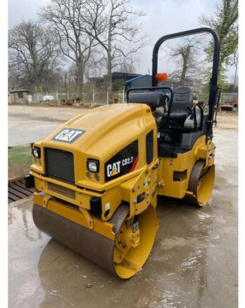Caterpillar CB2.7 - Máy lăn đường: hình 2 Caterpillar CB2.7 - Máy lăn đường: hình 2