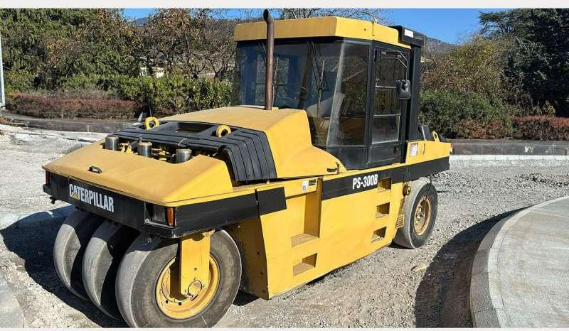 Caterpillar PS300B - Máy lăn khí nén: hình 2 Caterpillar PS300B - Máy lăn khí nén: hình 2