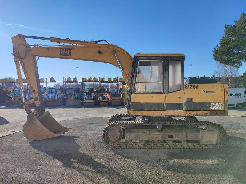Caterpillar Pelle sur Chenilles E120B - Máy xúc bánh xích: hình 4 Caterpillar Pelle sur Chenilles E120B - Máy xúc bánh xích: hình 4