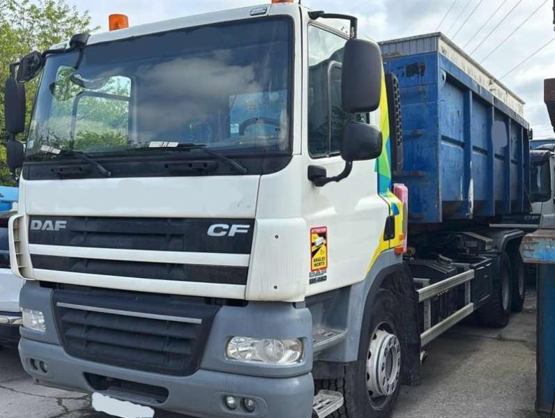DAF CF 85.460 6X2 - Xe tải nâng móc: hình 2 DAF CF 85.460 6X2 - Xe tải nâng móc: hình 2