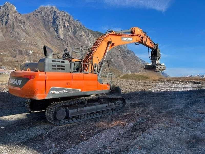 Doosan DX340 LC-5 - Máy xúc bánh xích: hình 1 Doosan DX340 LC-5 - Máy xúc bánh xích: hình 1