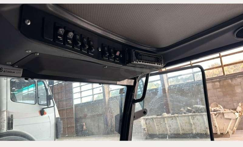 EGHOLM MASKINER 22A - Xe quét đường: hình 4 EGHOLM MASKINER 22A - Xe quét đường: hình 4