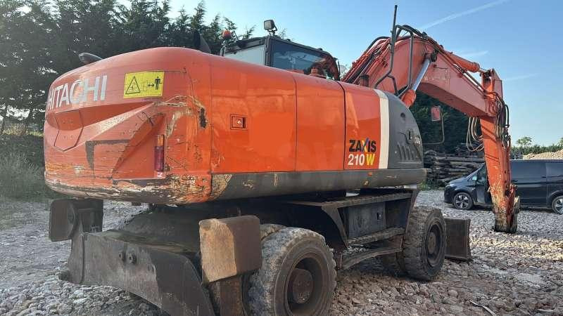 Hitachi ZX210W-3 - Máy xúc bánh lốp: hình 3 Hitachi ZX210W-3 - Máy xúc bánh lốp: hình 3
