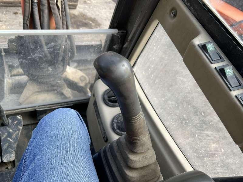 Máy xúc mini Hitachi ZX25 CLR: hình 24