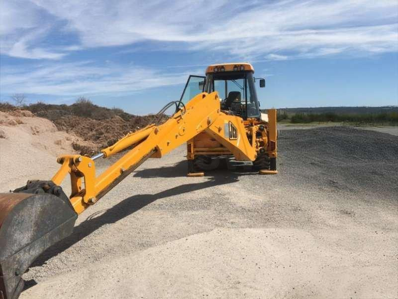 Jcb 3CX - Máy xúc trước múc sau: hình 4 Jcb 3CX - Máy xúc trước múc sau: hình 4