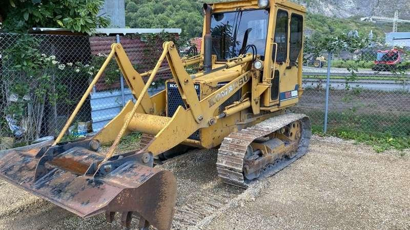 Komatsu D21S-6 - Máy xúc lật bánh xích: hình 5 Komatsu D21S-6 - Máy xúc lật bánh xích: hình 5