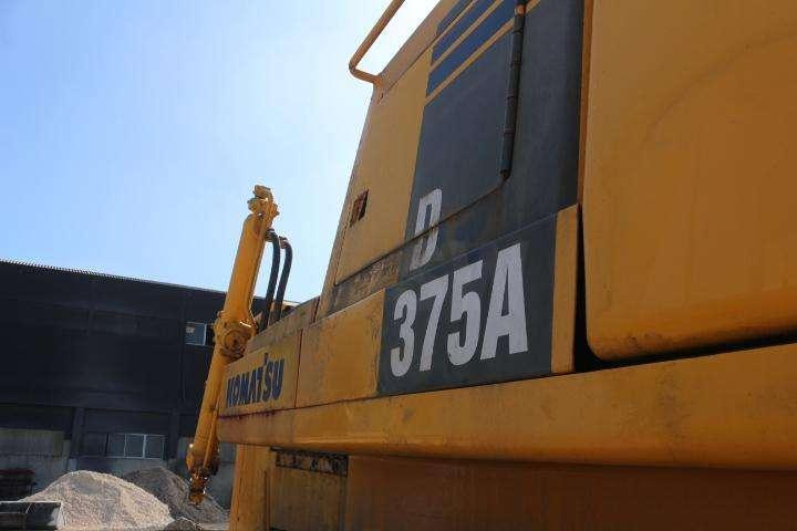 Máy ủi Komatsu D375A-1: hình 10 Máy ủi Komatsu D375A-1: hình 10
